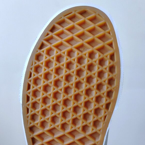 Vans Women's Old Skool Hemp Linen Sneaker in Subtle & Elegant Turtledove - Picture 12 of 12